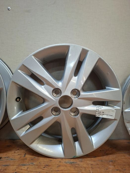 Conjunto de jantes TOYOTA iQ (_J1_)