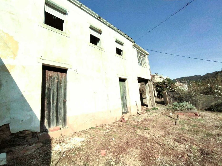 Moradia T3 em São Frutuoso, Coimbra