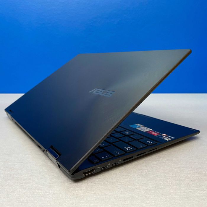 ASUS ZenBook 14 Flip OLED - 14" (AMD Ryzen 9 5900HX/16GB/512GB SSD)
