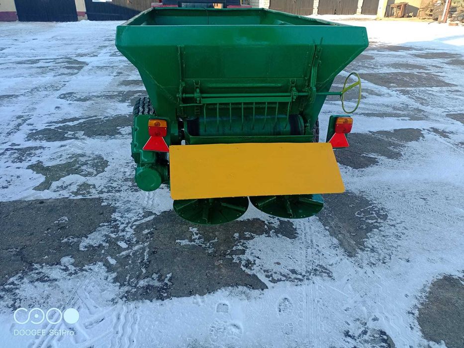 Rozsiewacz do wapna Piast RCW 3