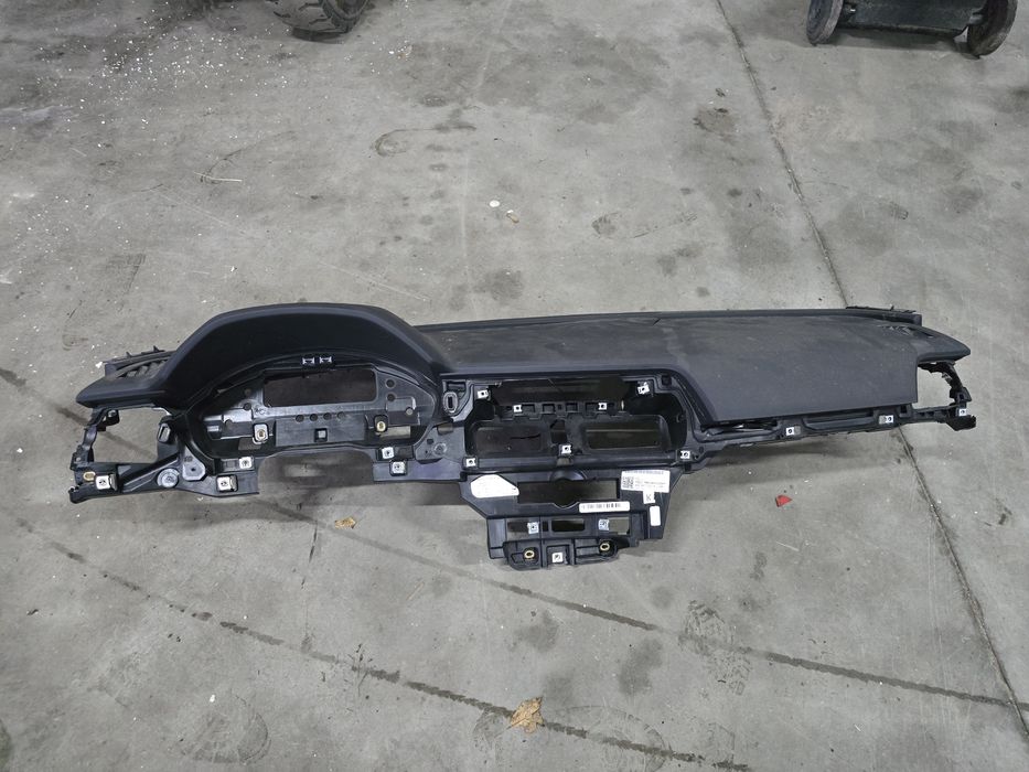 Deska konsola  q5 80A