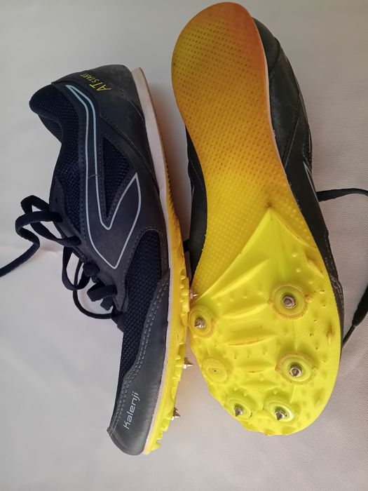 Sapatilhas de atletismo (pinos)