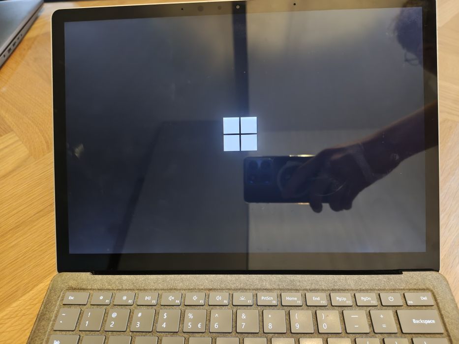 Surface Laptop 1769