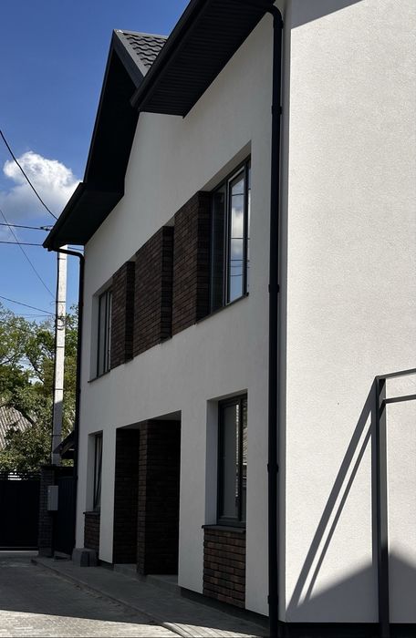 Сучасний дуплекс в Ірпені  140 м², газ, закрита територія