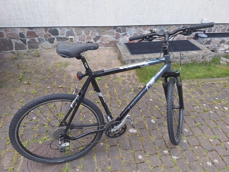 Rower Trekingowy Unibike Zethos rama aluminiowa  23" koła  28