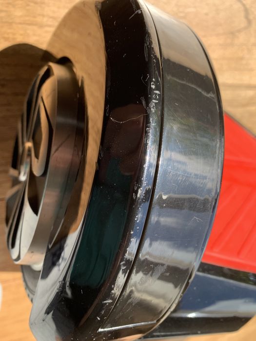 Elektryczna deskorolka SKYMASTER 2 Wheels 8 BT Speaker czarno-czerwony