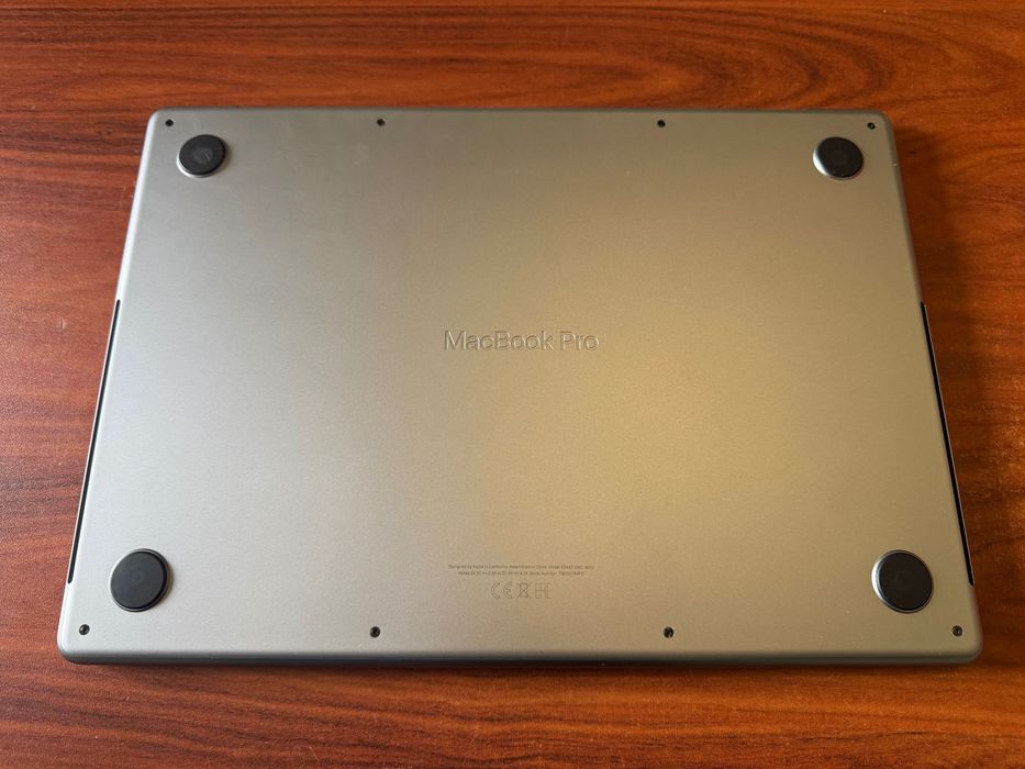 MacBook Pro M1 Pro 16Gb / 512Gb / 14"