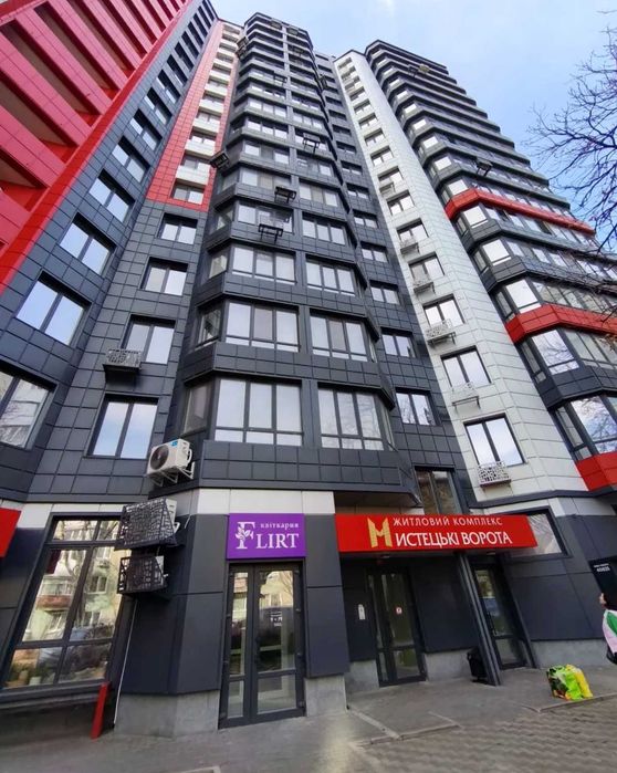 ЖК"Мистецьки ворота" 2х кімнатна квартира з новим ремонтом