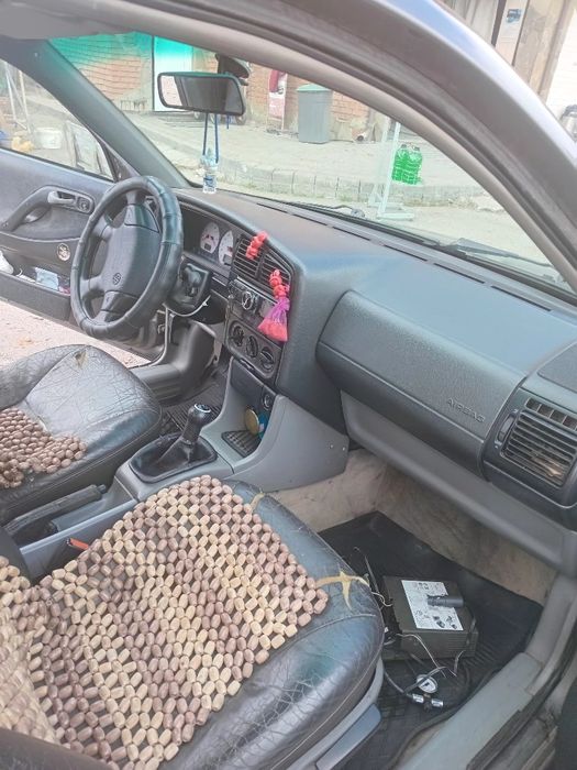 Продам пасатік б3