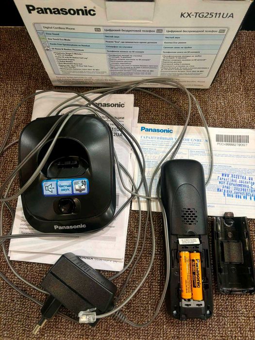Panasonic KX-TG2511UAT DECT бездротовий телефон/радіотелефон новий
