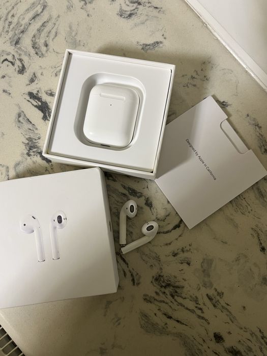 Оригінал Airpods 2б/у торг