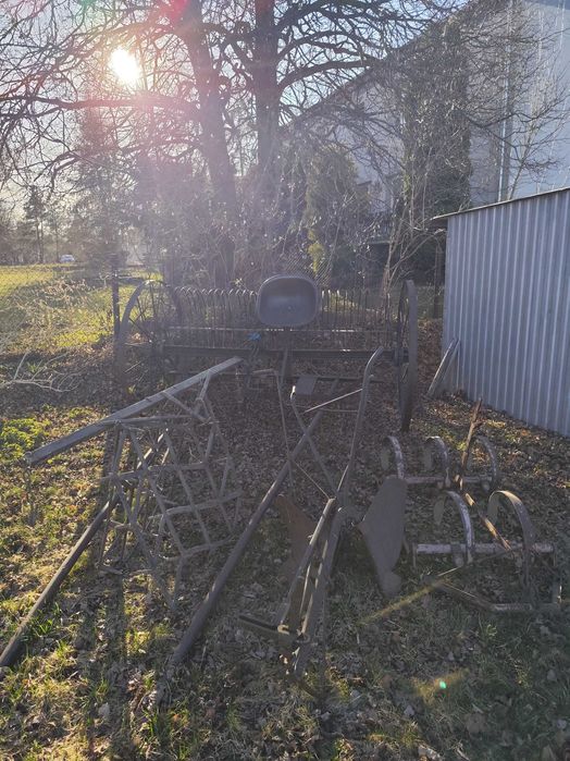 Stary sprzęt rolniczy