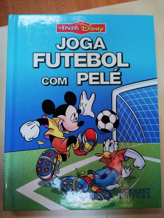 Livro Joga Futebol com Pelé da Disney em Português
