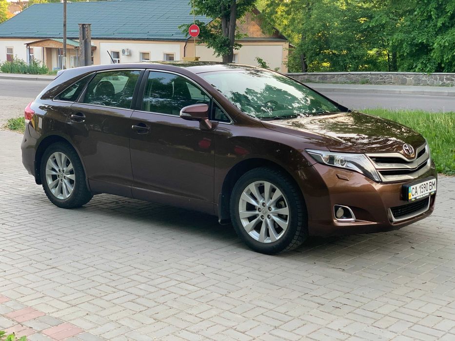 Продам Тойота Венза,перший власник,офіціал з автосалону.