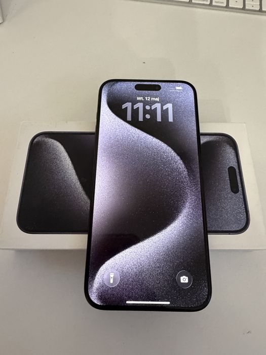 iPhone 15 Pro Max 1TB Titanium Black Bateria 100%