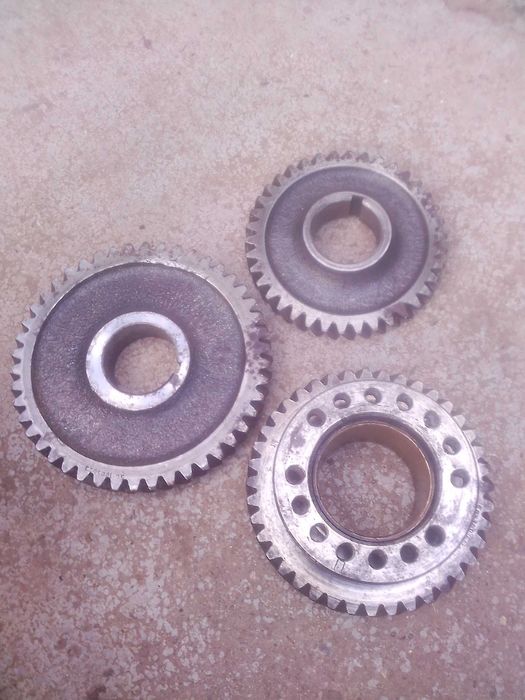 Шестерні мотора МТЗ