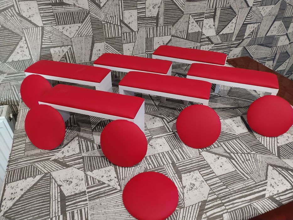 Подставка для маникюра Под локоть мастеру, в салон етажерка