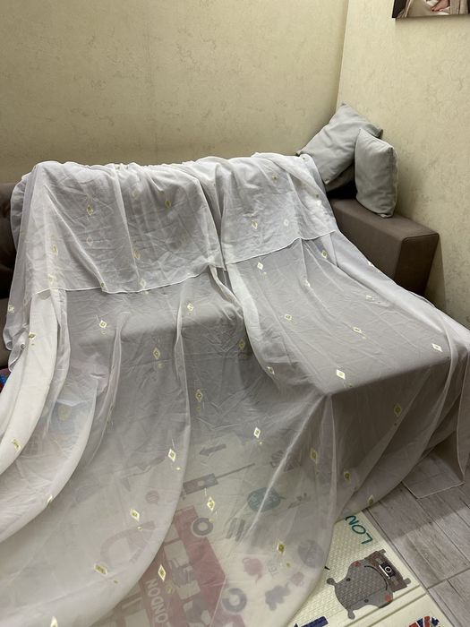 Ніжна тюль в гарному стані