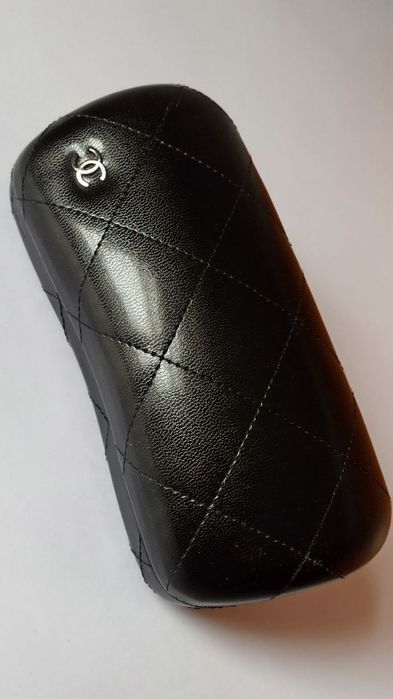 Oригинальный кожаный чехол для очков chanel