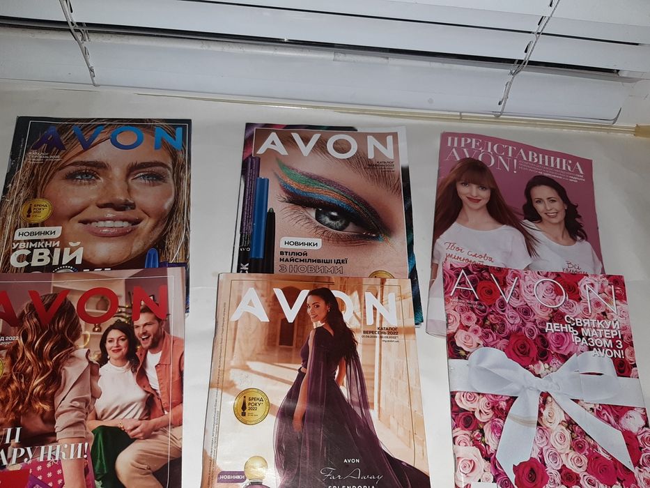 Продам Журналы  AVON
