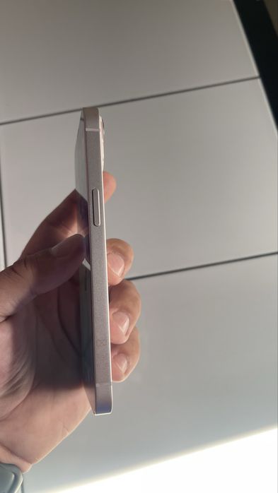 Iphone 13 в дуже гарному стані