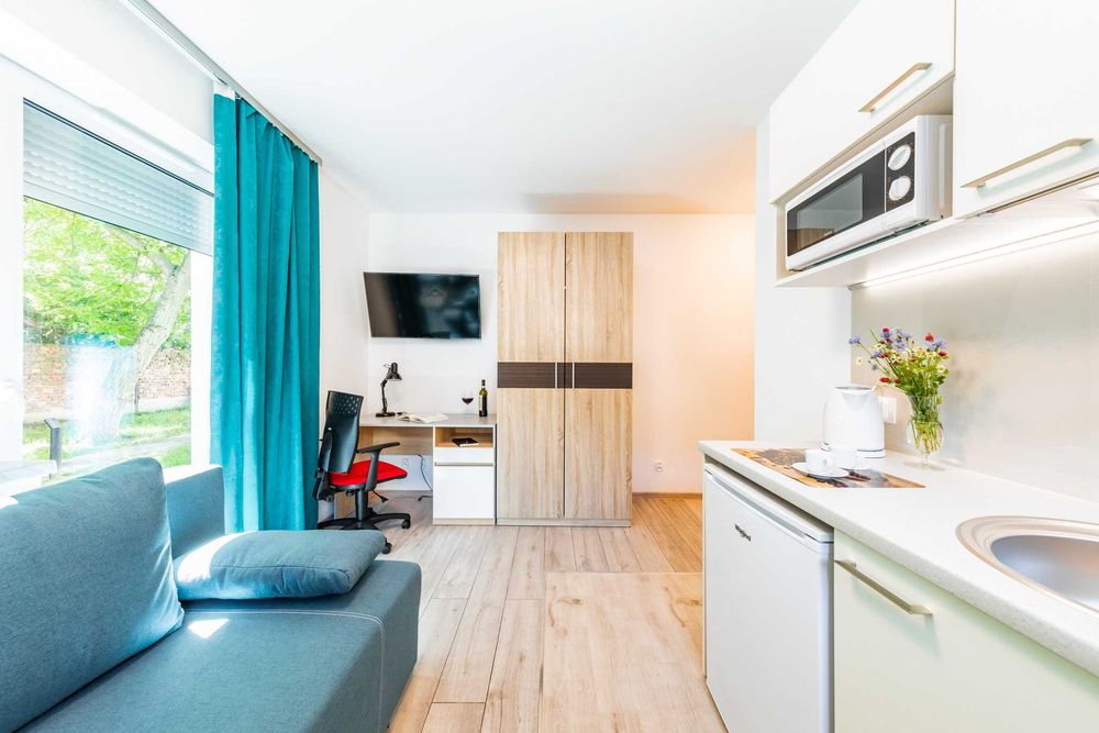 Własny miniapartament bez współlokatora z łazienką i aneksem kuchennym, Katowice Ligota blisko do uczelni Śląskiego Uniwersytetu Medycznego