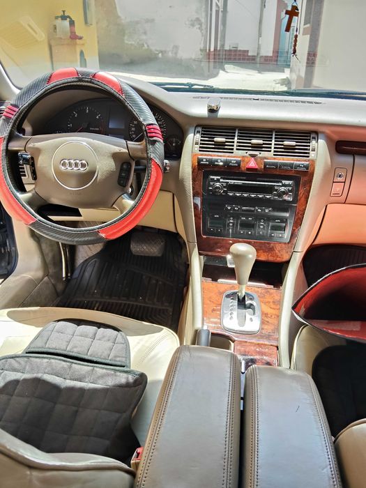 Audi A8 2.5d  v6