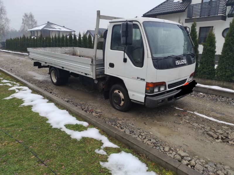 Isuzu P 35  skrzyniowy kat B