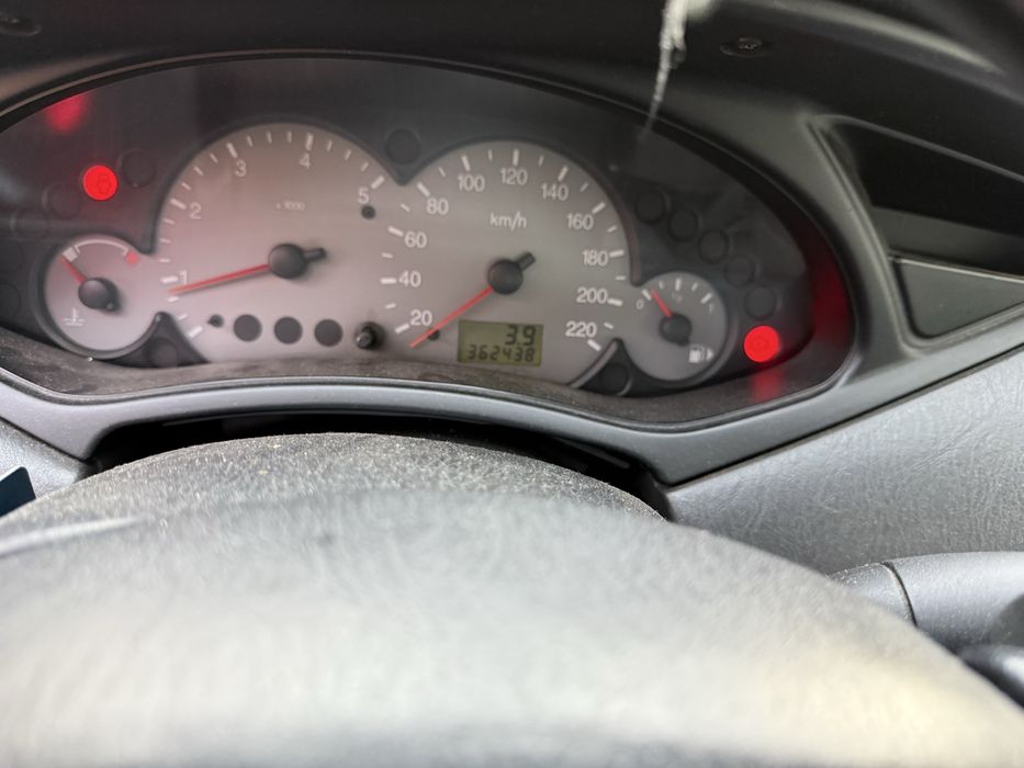 Vendo Ford Focus 1.8 TDI