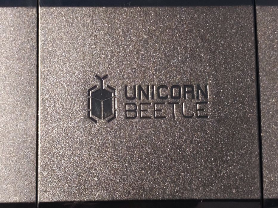 Etui Unicorn Beetle do iPada10.9