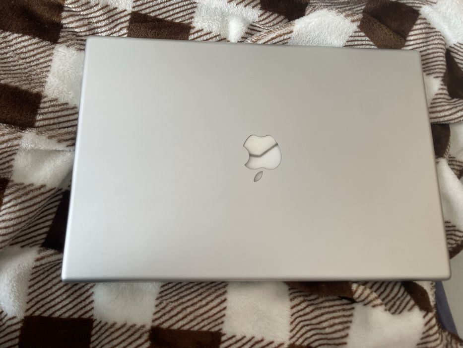 Macbook Pro early 2008
