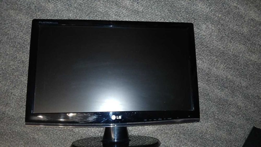 Продаётся готовый системный блок с монитором, клавиатурой, мышью