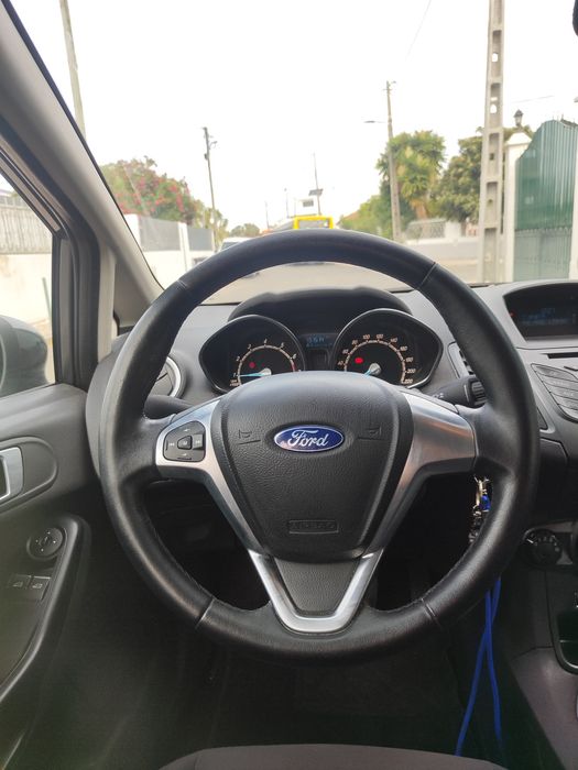 Ford fiesta 1.0 ecoboost 2015