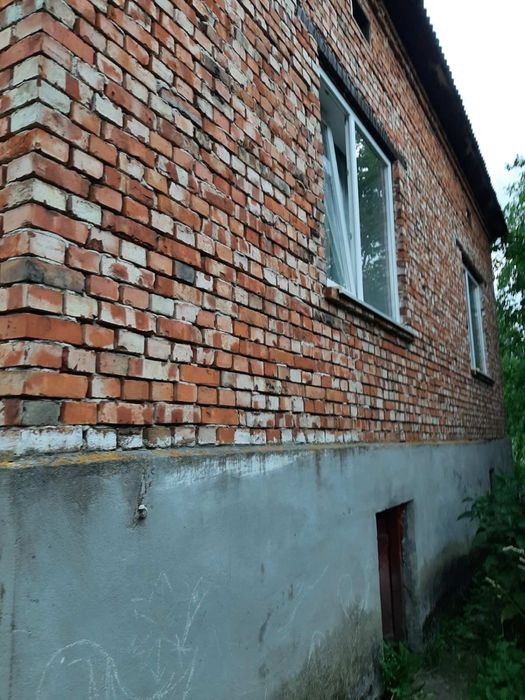 Продаж будинку у селі Утіховичі