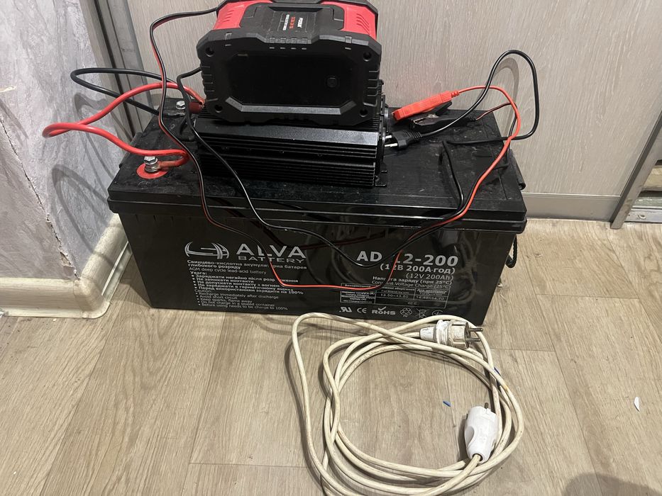 Комплект безперебійного живлення