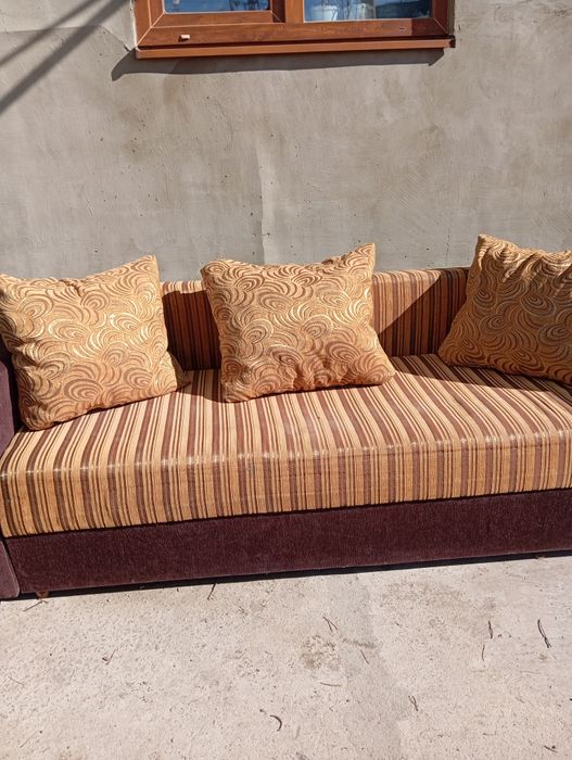 Продам диван розкладний.