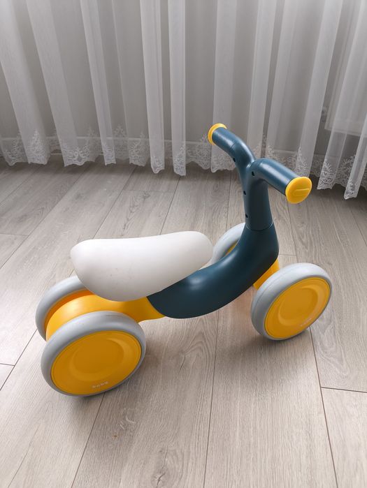 Велобіг для діток до 2 років