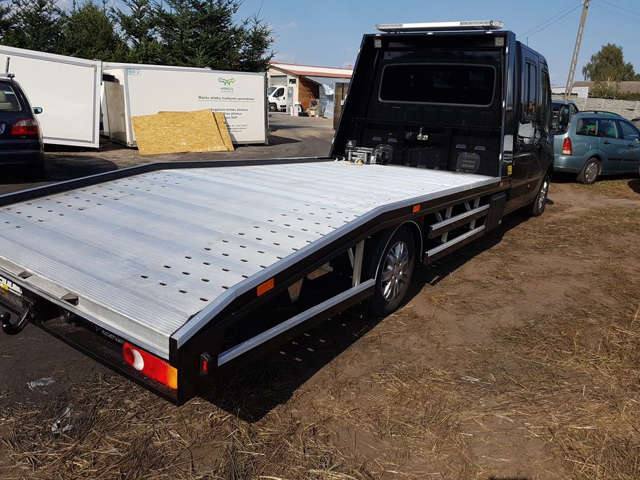 Zabudowa alu panel gotowa na placu