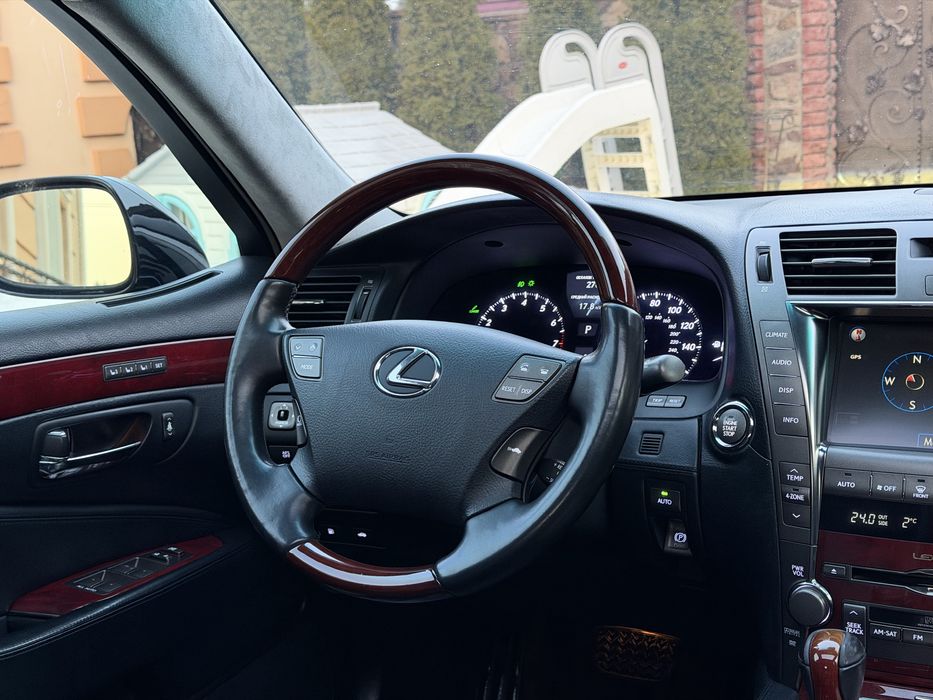 Продам Lexus LS460 L OTTOMAN 2007