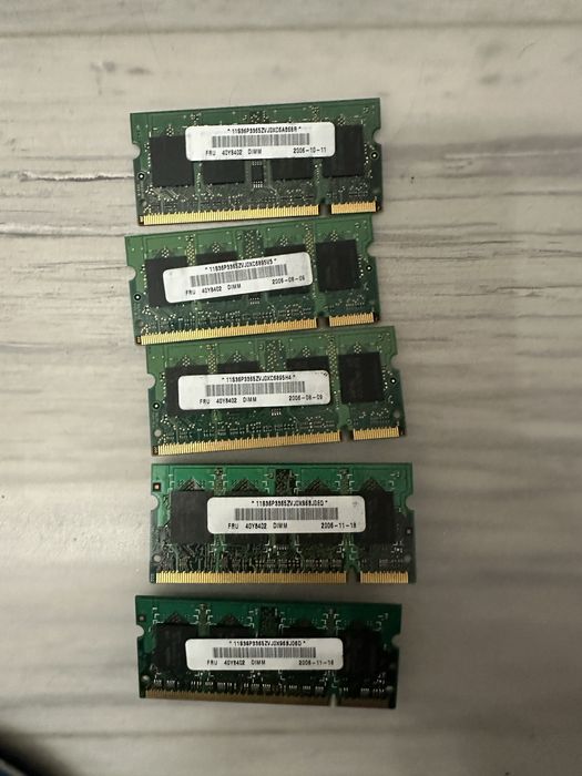 Pamięć RAM 512MB PC5300 do laptopa 5300s