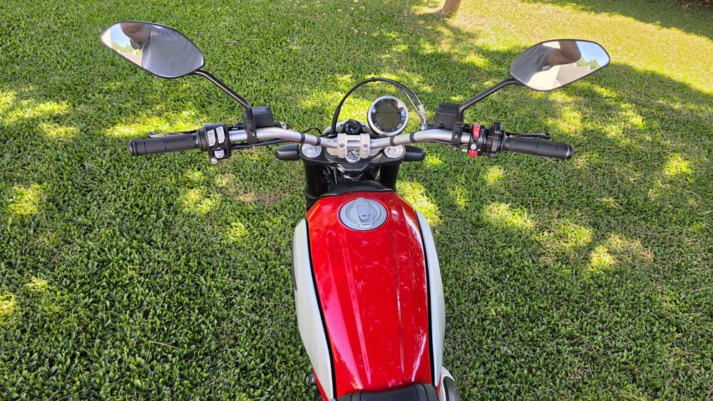 Ducati scrambler icon 800