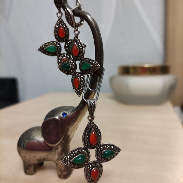 Серебряные украшения для женщин