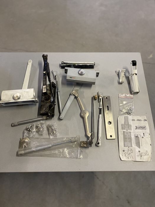 Conjunto de molas para portas