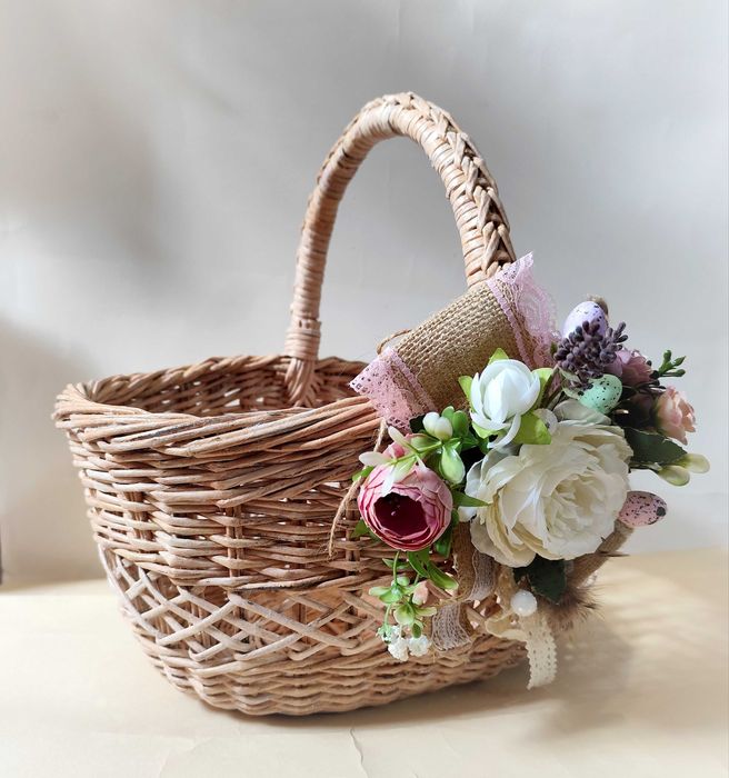 Кошик плетений святковий до свята