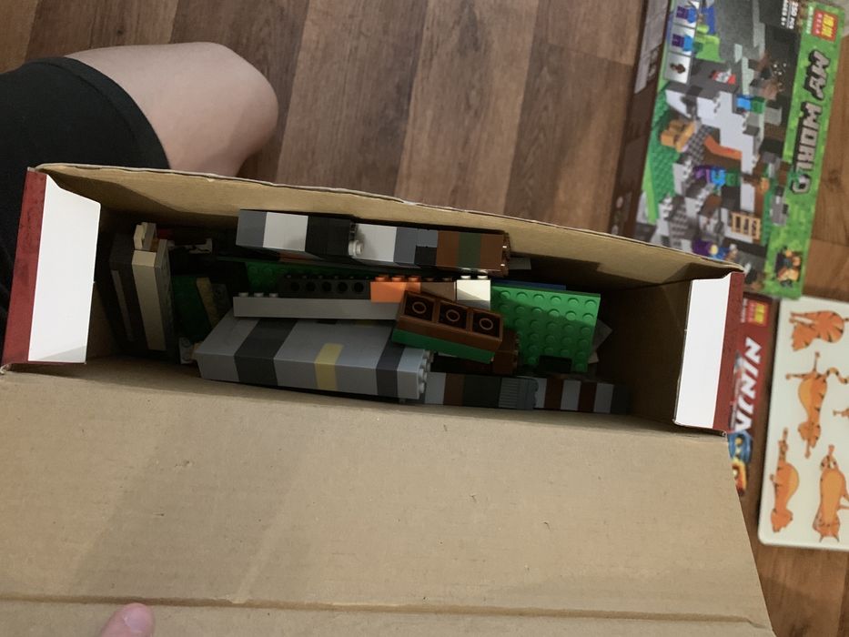 Продам килограмы  лего в наличии 5.6 кг