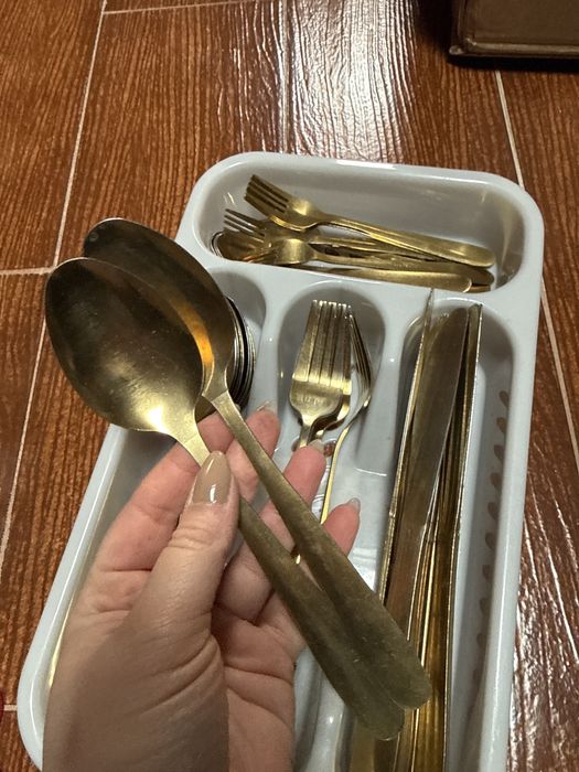 Conj talheres dourados