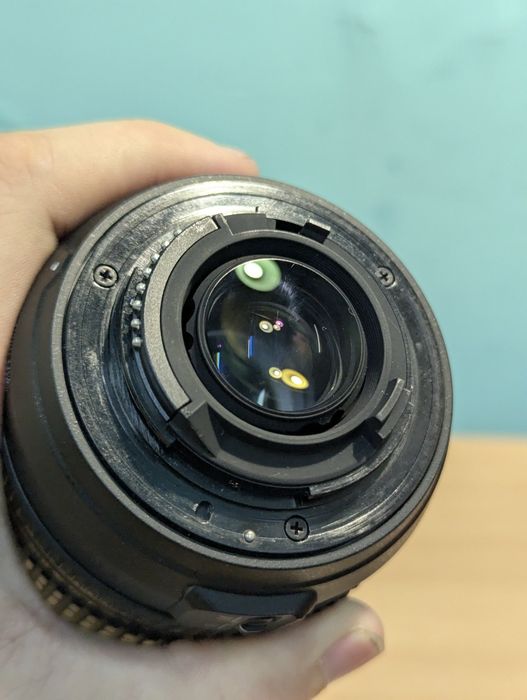 об'єктив nikon af-s 18-135 ed