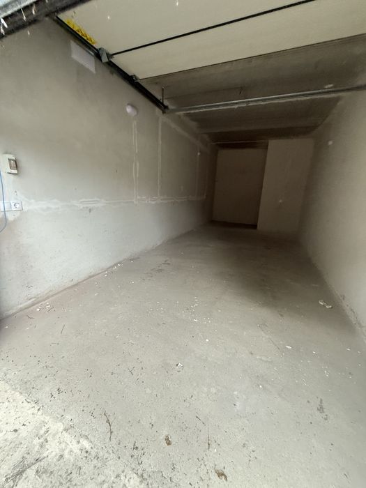 Продаж гаража у зданому будинку.Нац Гвардії