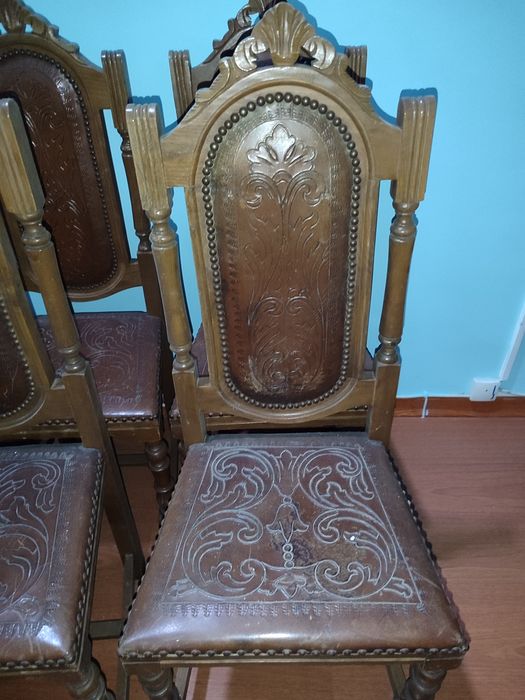 Conjunto 6 Cadeiras Madeira e Pele