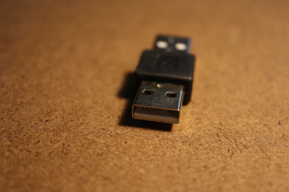 Adaptador USB 2.0 Macho para Macho